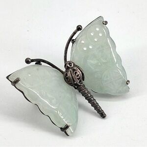 Jade & Sterling silver beautiful Butterfly Brooch cool retro perfect condition